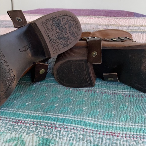 UGG moto boots women’s sz 7 cognac riding boots wool insole style excellent cond - Picture 8 of 9